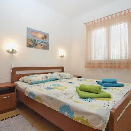 Fuer 3 Personen Ca 40 Qm In Fazana, Istrien Istrische Riviera Apartment *